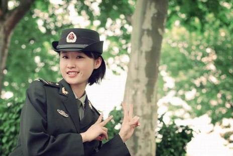 女兵退伍