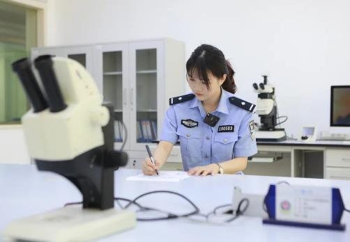 笔迹鉴定收费标准2025最新