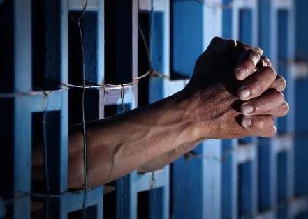 无期徒刑最快多少年能出来?可以减刑吗?