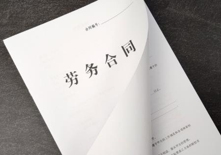 签订合同时合同必须双方签字吗?可以让别人代签吗?