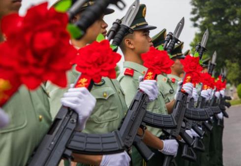 军人留队待遇最新规定2026年