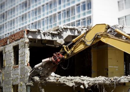 2026年违建房屋强制拆除法律规定最新