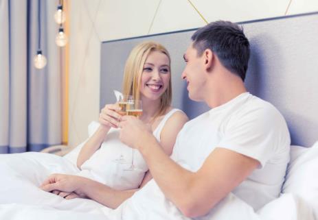 女人出轨离婚财产法律怎么判?