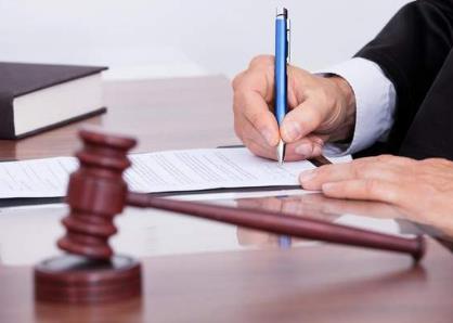 刑事案件传唤到案是否算自首行为?