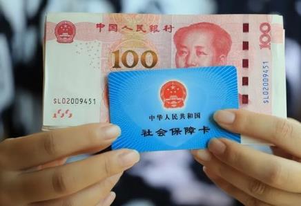 自己交社保和单位交社保哪个好?